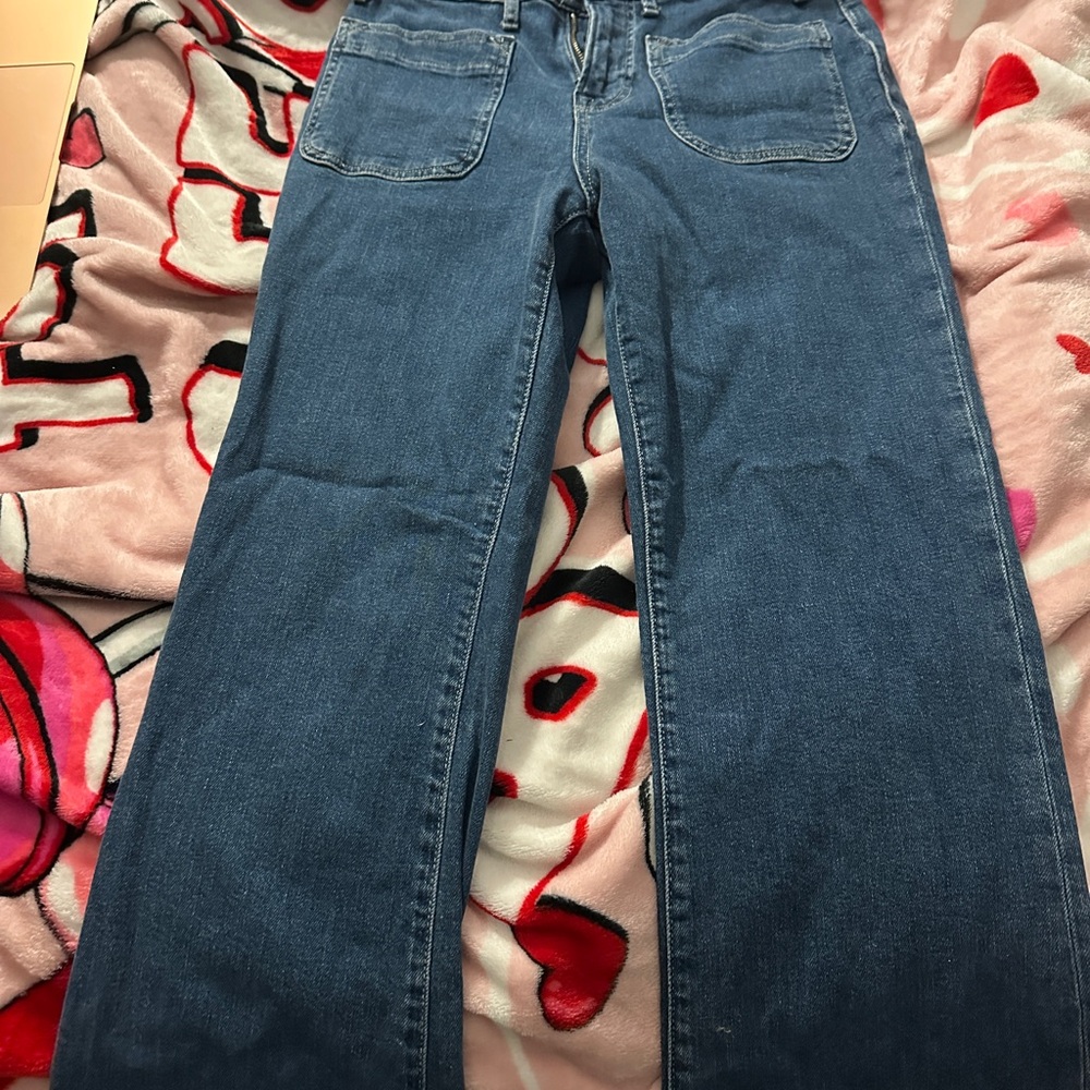 Stylish Denim Women's Straight Leg Jeans